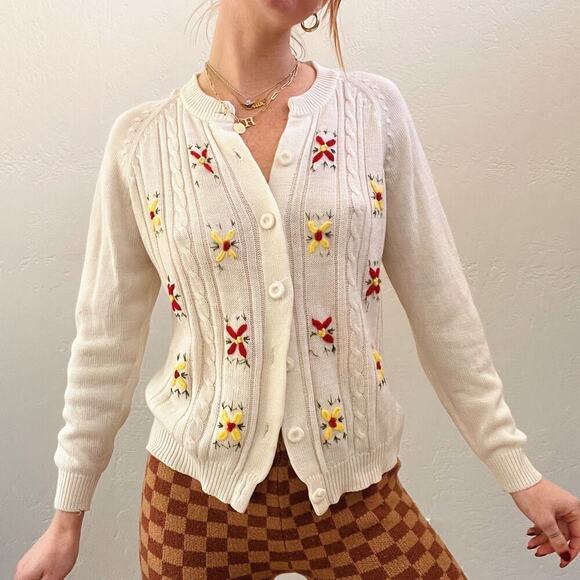 Vintage Sweaters - Vintage 1960's Flower Embroidered Cable Stitch Cream Cardigan Sweater